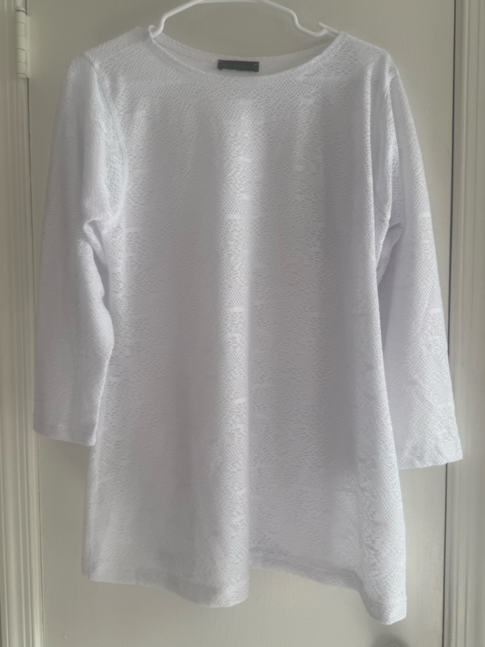 Nally & Millie White Textured Boatneck Long Sleeve Top Size S